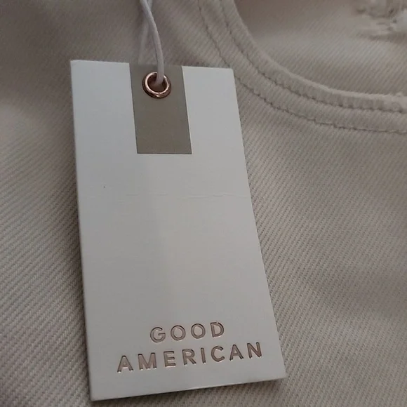 Good American 90s Women's Size 15 Shorts With Frayed Cuff NWT - Picture 5 of 7